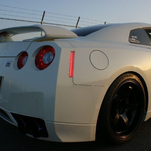 Qest Japan QJ-R581 Rear Side Reflector R35 GTR !! SPECIAL ORDER !! - Auto Sport Imports